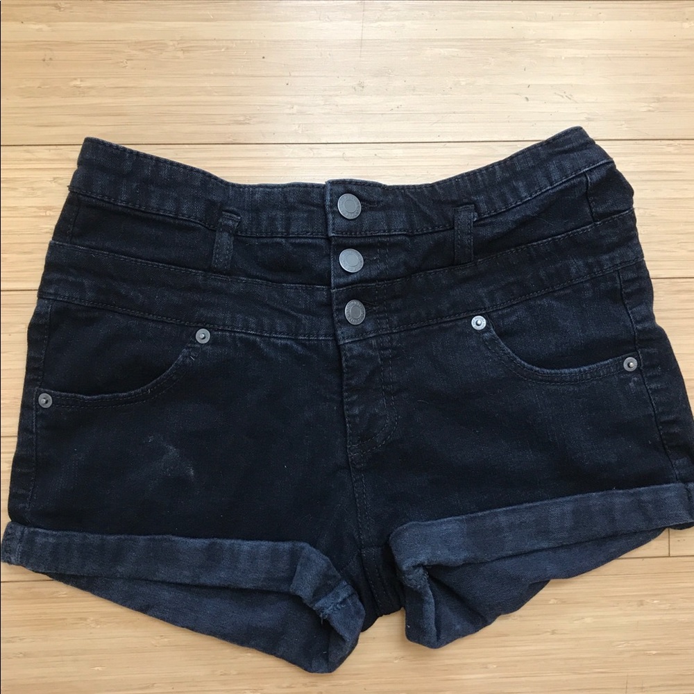 Stretchy shorts